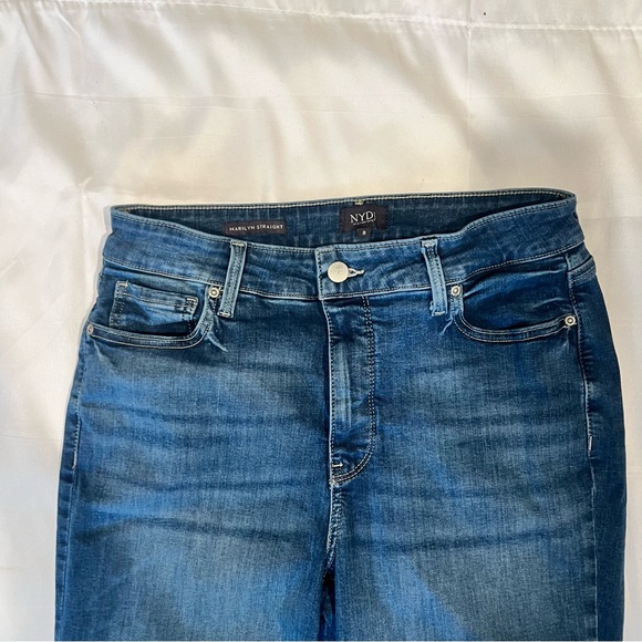NYDJ Marilyn Straight Leg Jeans - Size 8 - Picture 2 of 5